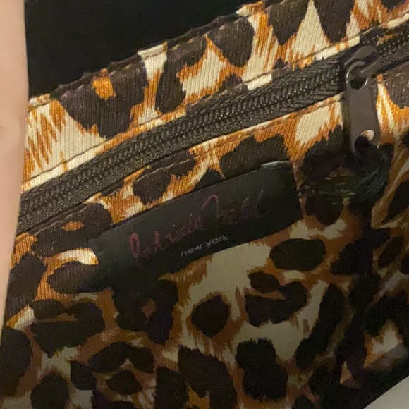 Patricia Field Sex & The City New York Clutch, Graffiti Print, 12”W x 6”H, NWT - Picture 8 of 10